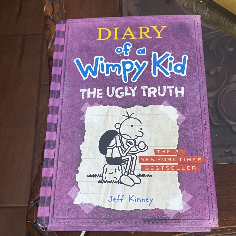Diary of a Wimpy Kid: The Ugly Truth - Purple Cover